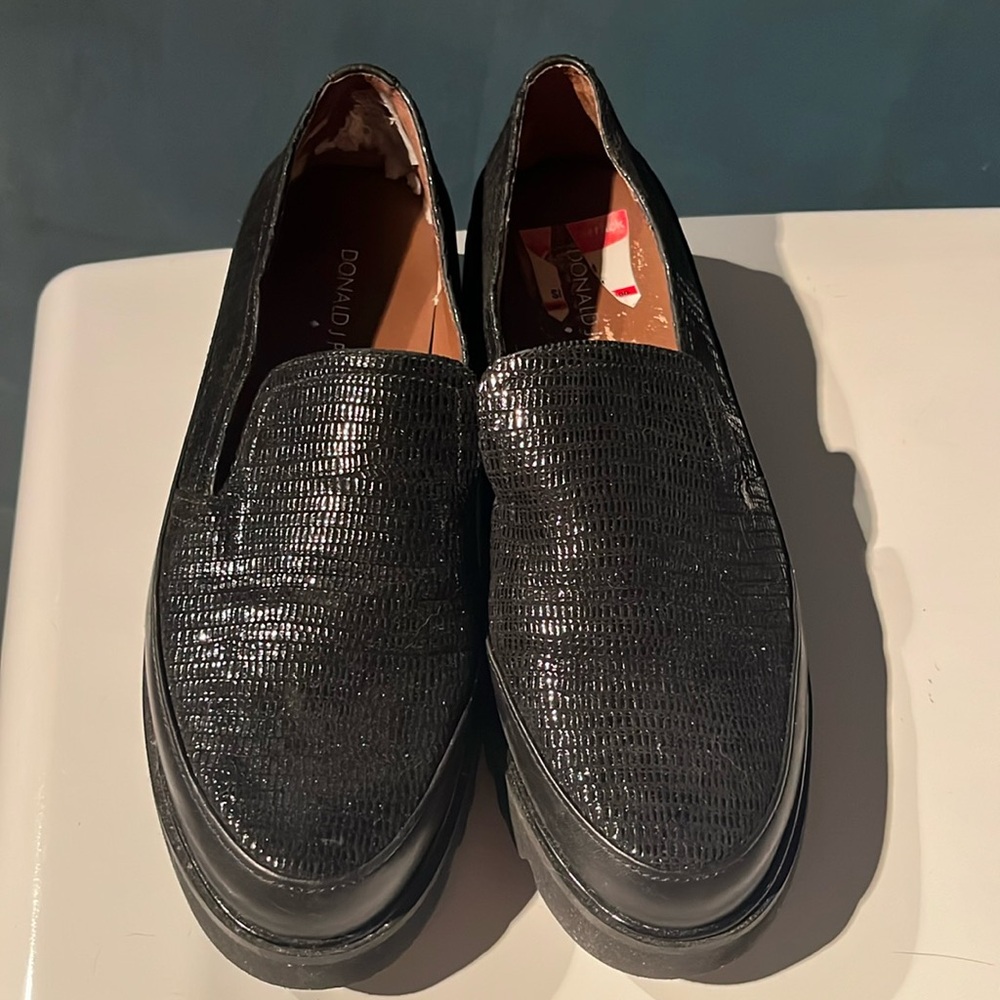 Donald Pliner crackle lux loafers